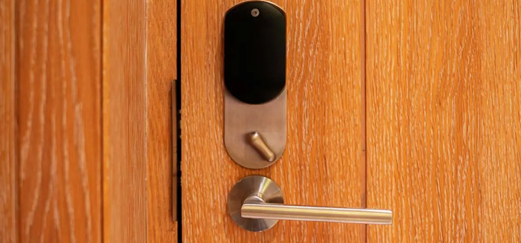 Automatic Locking Door Knob Kerman